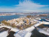 Woudrichem van bovenaf van VVV Biesboschlinie