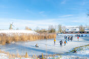 Schaatsen in Woudrichem van VVV Biesboschlinie