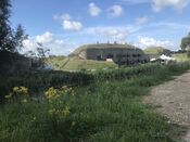 Fort Bakkerskil vanaf de dijk van VVV Biesboschlinie