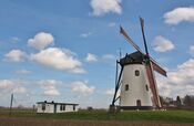 Witte molen in Veen van VVV Biesboschlinie