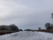 Schaatsen op Bakkerskil van VVV Biesboschlinie