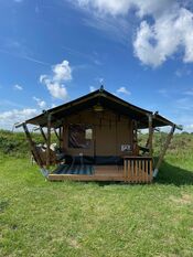 Safaritent op Fort Bakkerskil van VVV Biesboschlinie