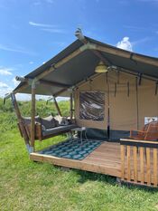 Safaritent op Fort Bakkerskil van VVV Biesboschlinie