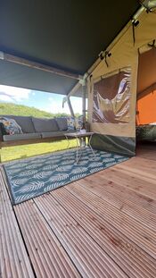 Safaritent bij Fort Bakkerskil van VVV Biesboschlinie