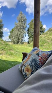 Safaritent bij Fort Bakkerskil van VVV Biesboschlinie