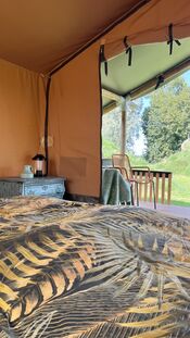 Safaritent bij Fort Bakkerskil van VVV Biesboschlinie