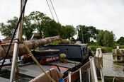Boot in de haven van Woudrichem van VVV Biesboschlinie