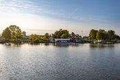 Woudrichem vanaf het water van VVV Biesboschlinie