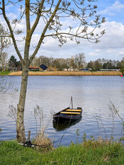 Bootje in de Maas van VVV Biesboschlinie
