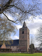 Hervormde kerk in Veen van VVV Biesboschlinie