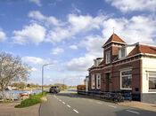 Mooi pand aan de Maasdijk van VVV Biesboschlinie