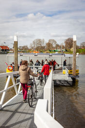 Voetveer Woudrichem van VVV Biesboschlinie