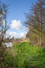 Rondje Fort Bakkerskil, Nieuwendijk van VVV Biesboschlinie