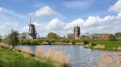 Molen 'Nooit Gedagt' en Martinustoren van VVV Biesboschlinie
