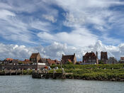 Woudrichem vanaf het water van VVV Biesboschlinie