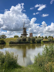 Martinustoren en Molen Nooit Gedagt van VVV Biesboschlinie